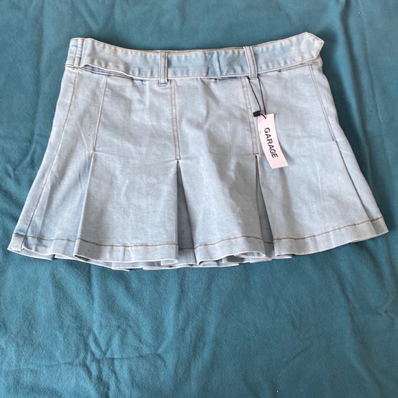 Garage skirt - Picture 1 of 1